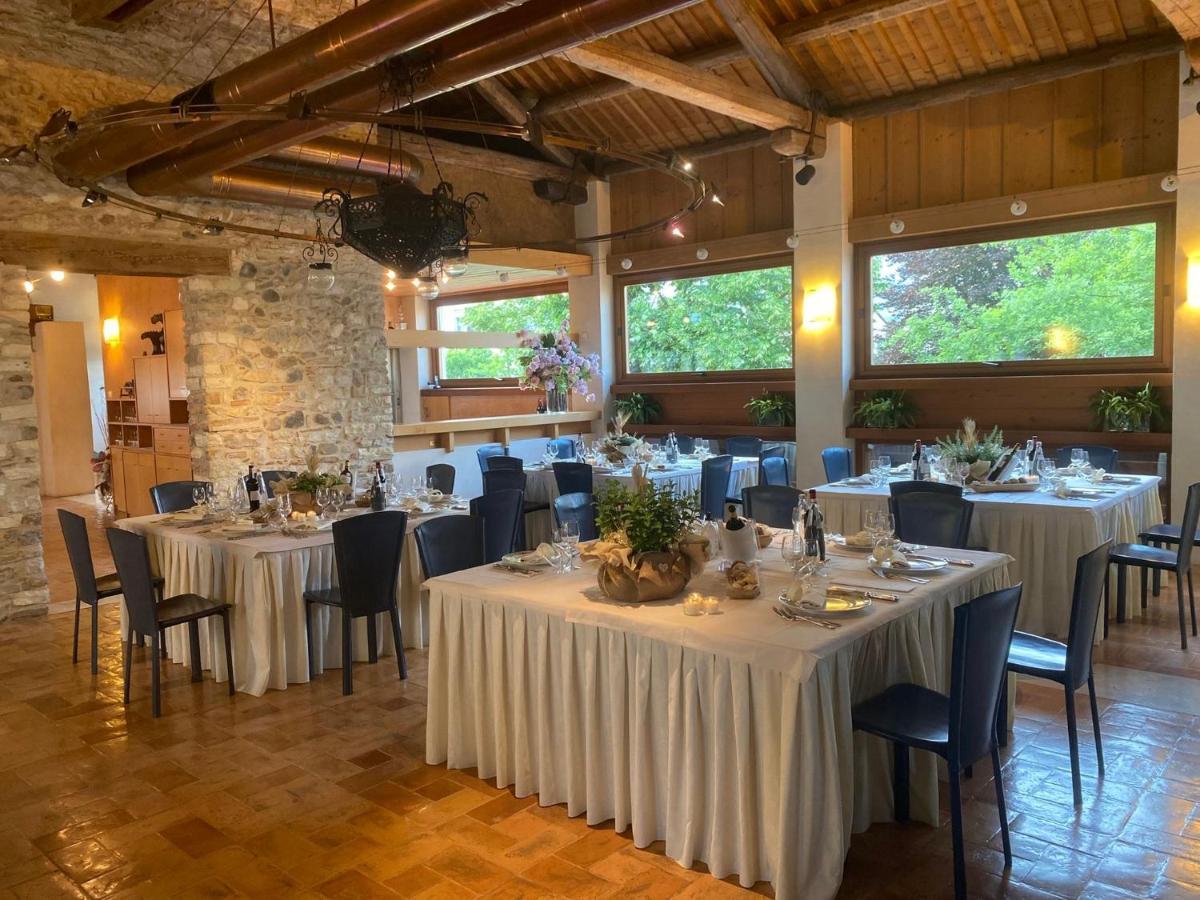 Hotel Ristorante La Casona Feltre Exteriör bild
