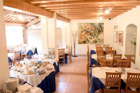 Hotel Ristorante La Casona Feltre Exteriör bild